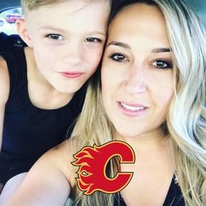 Meet your Posher, Claudia